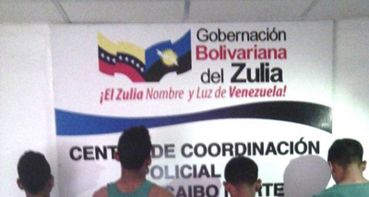 Detienen a cuatro sujetos por robo a bus en la bomba Caribe 1 1778 23 d
